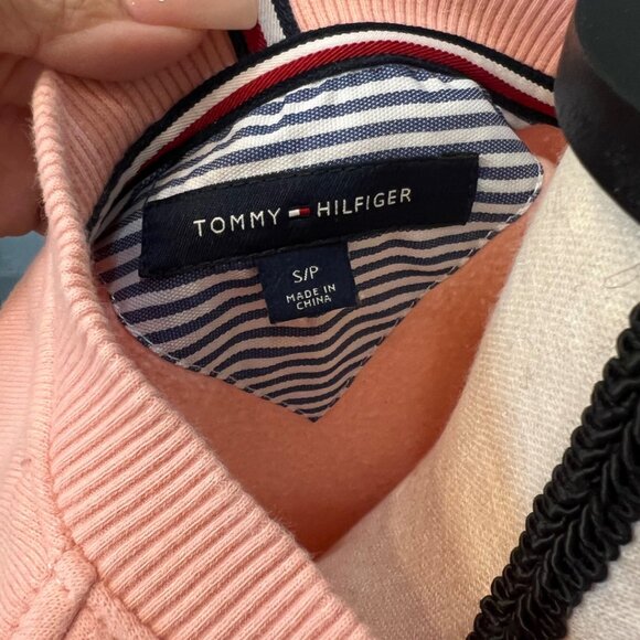 Tommy Hilfiger Mens Pink Salmon Crew Neck Sweatshirt S - Picture 4 of 4